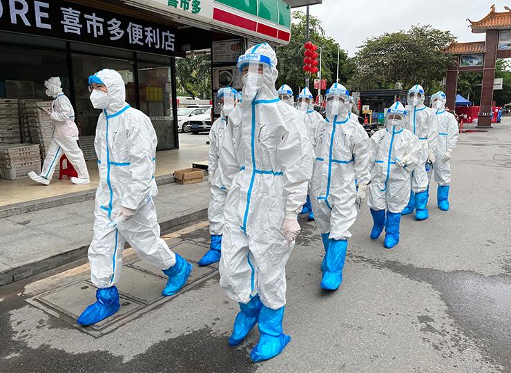 集团党员助力广州疫情封控区，，，，，，，筑牢抗疫“长城”