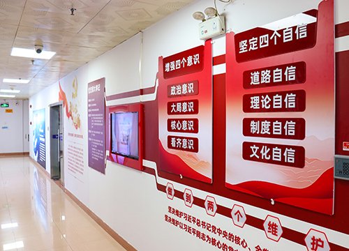 强化标杆引领，，，，，，，，增进阵地建设